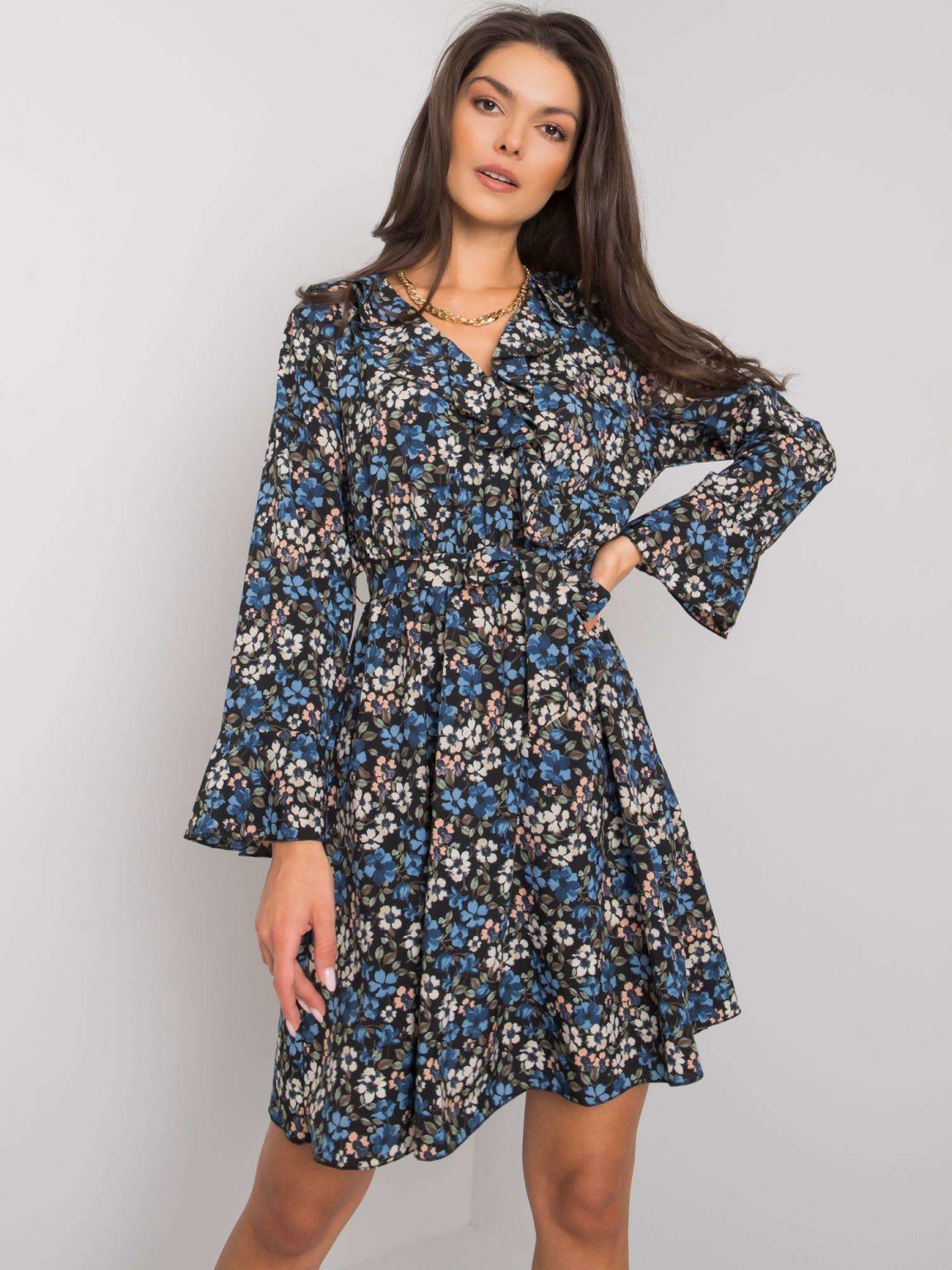 Czarno-ciemnoniebieska sukienka w kwiaty Gracelynn