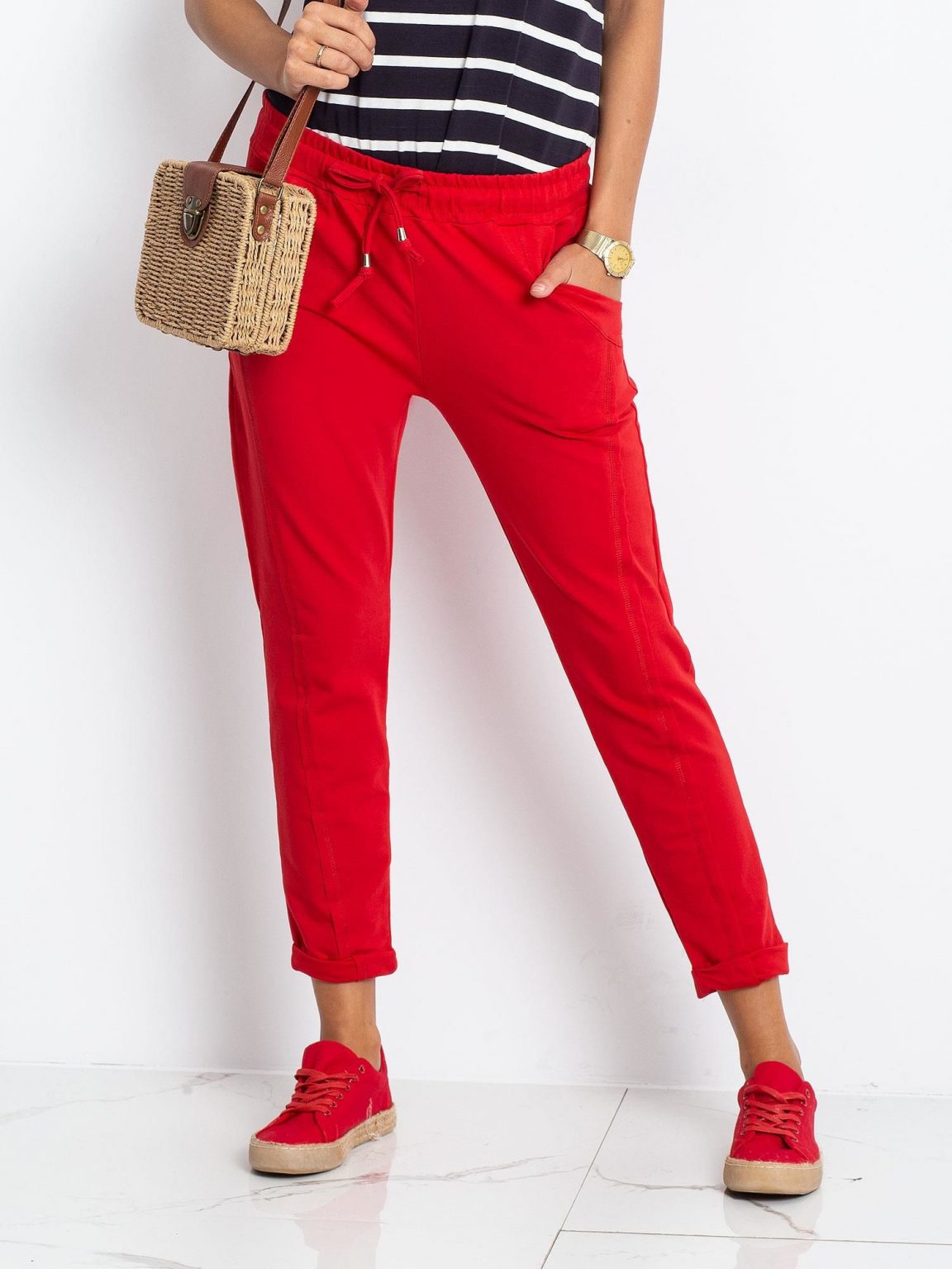 Czerwone spodnie Approachable
