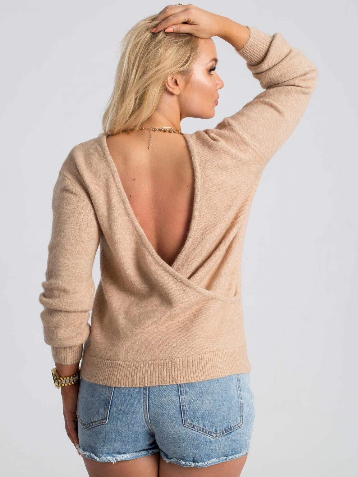 Beżowy sweter plus size Kelsie