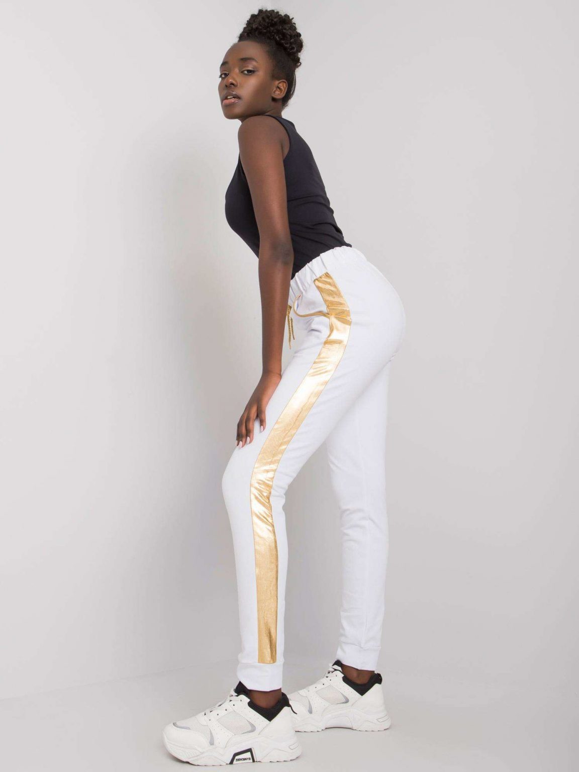 Biało-złote spodnie dresowe z lampasem Ewelyn