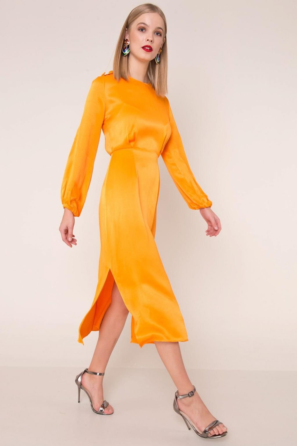 Pomarańczowa sukienka midi BSL