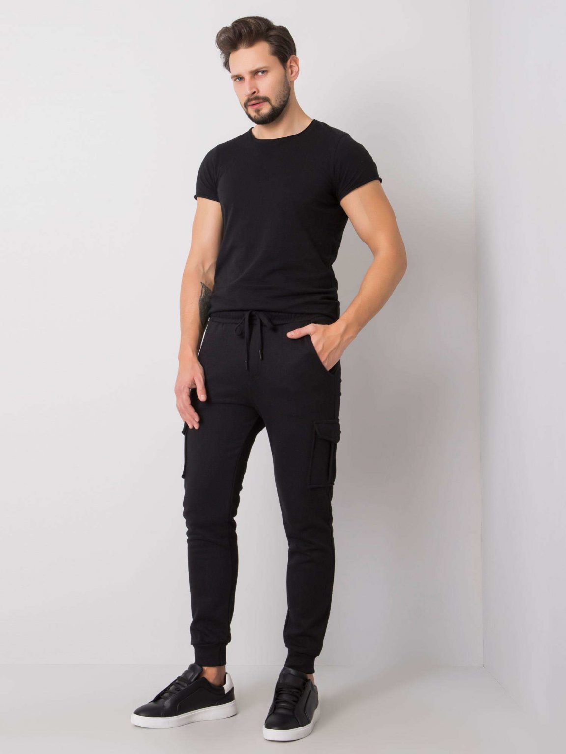 Czarne dresowe spodnie męskie Enduring