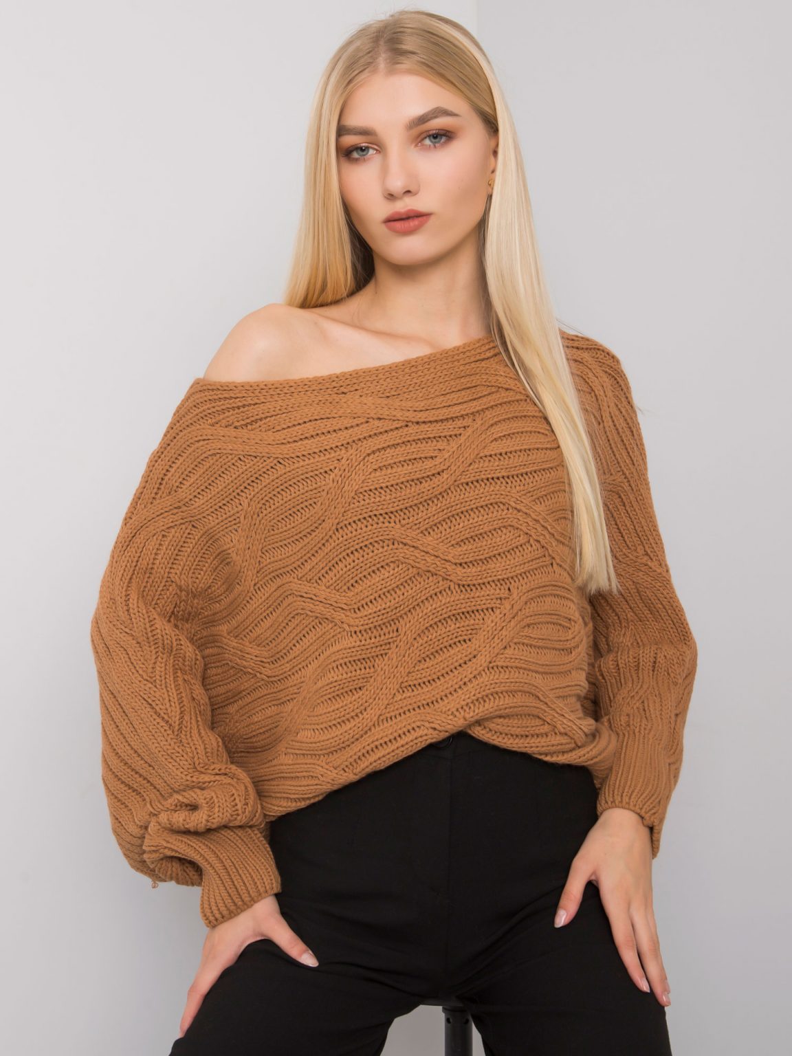 Camelowy sweter oversize Burlington
