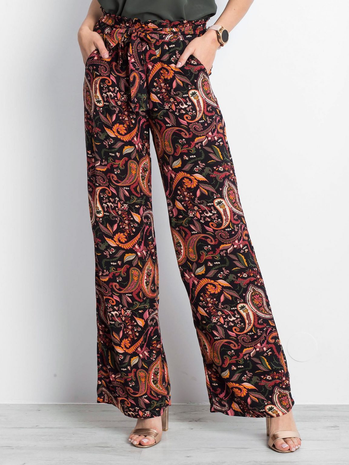 Czarno-różowe spodnie Fairytail