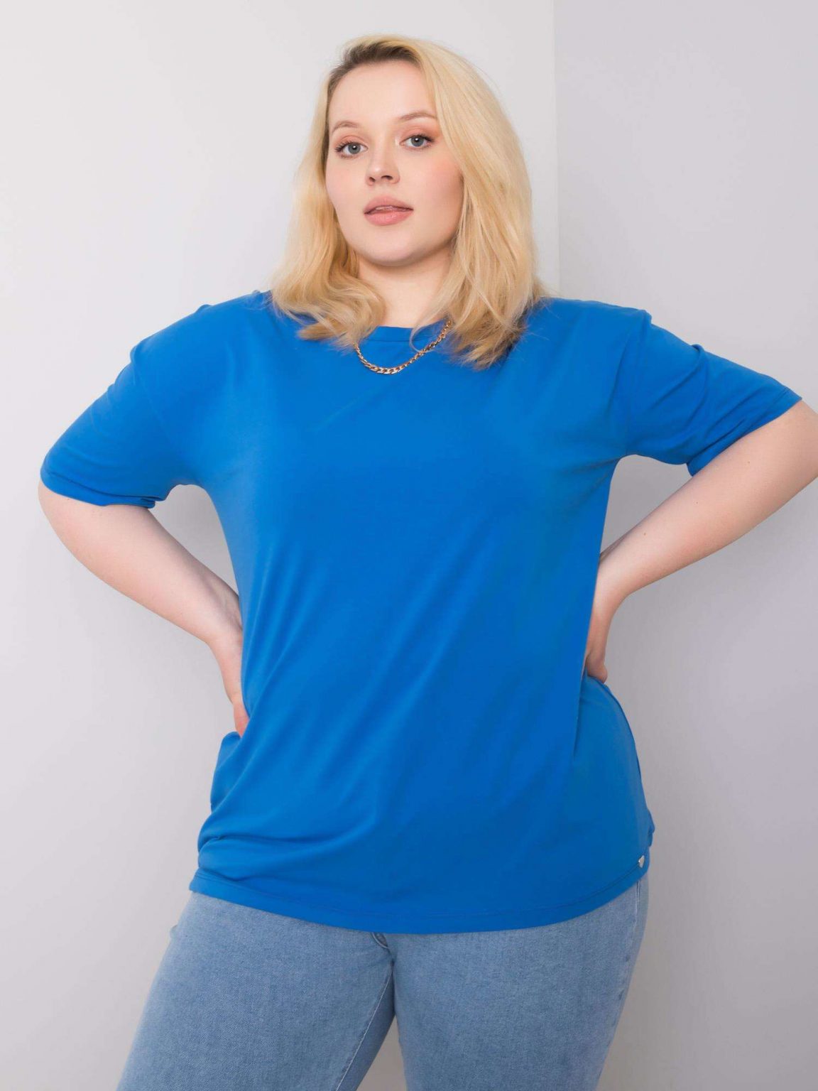 Ciemnoniebieski t-shirt plus size Gaia