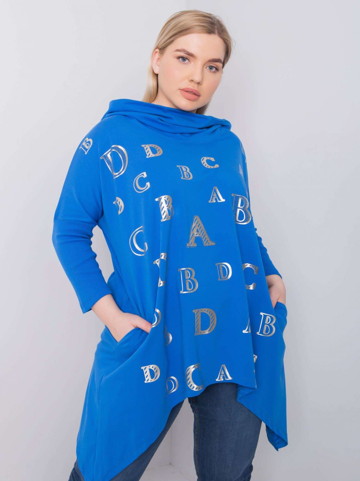 Ciemnoniebieska bluza plus size z kapturem Aina