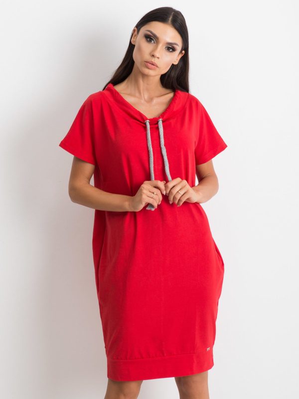 Czerwona sukienka Distinctiveness