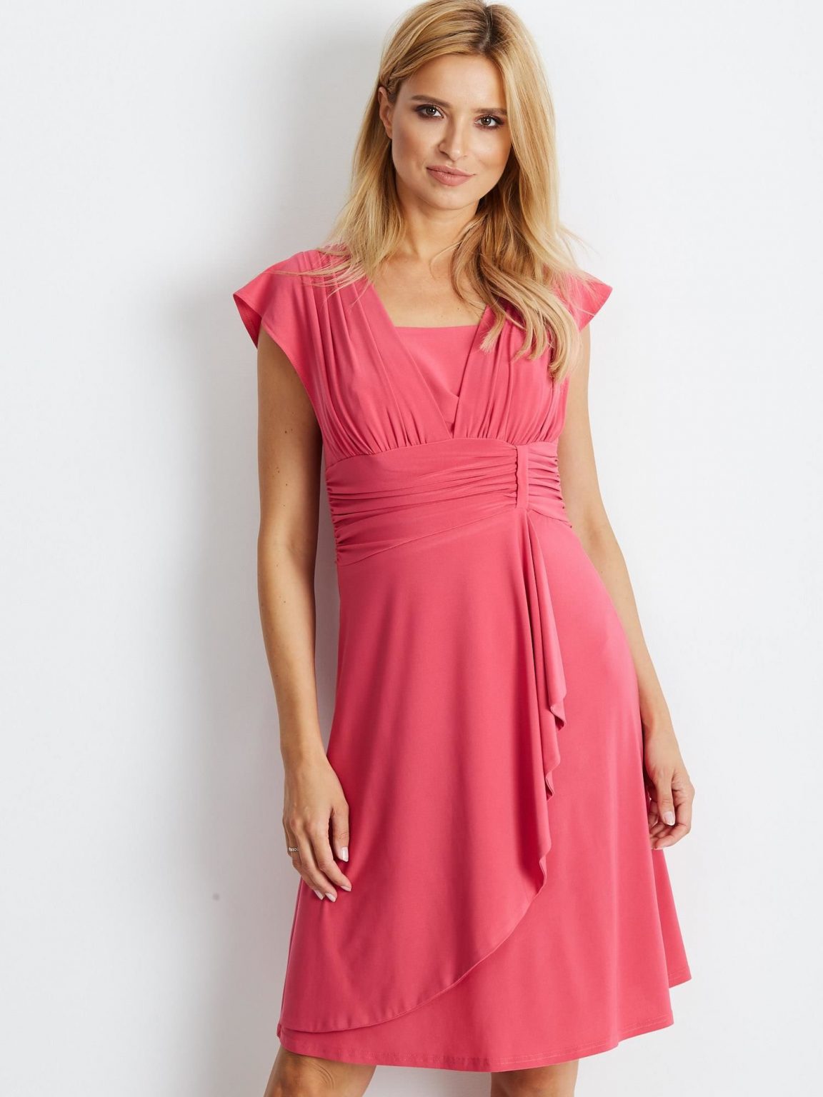 Różowa sukienka Decorative