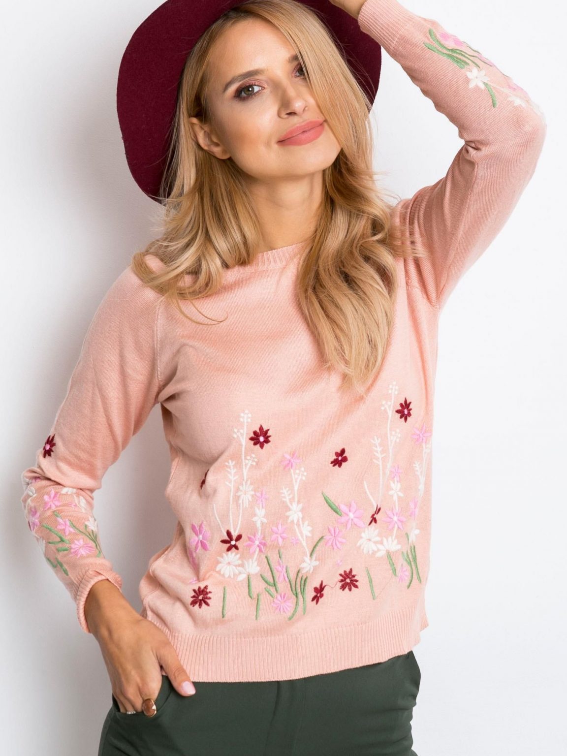 Różowy sweter Molly