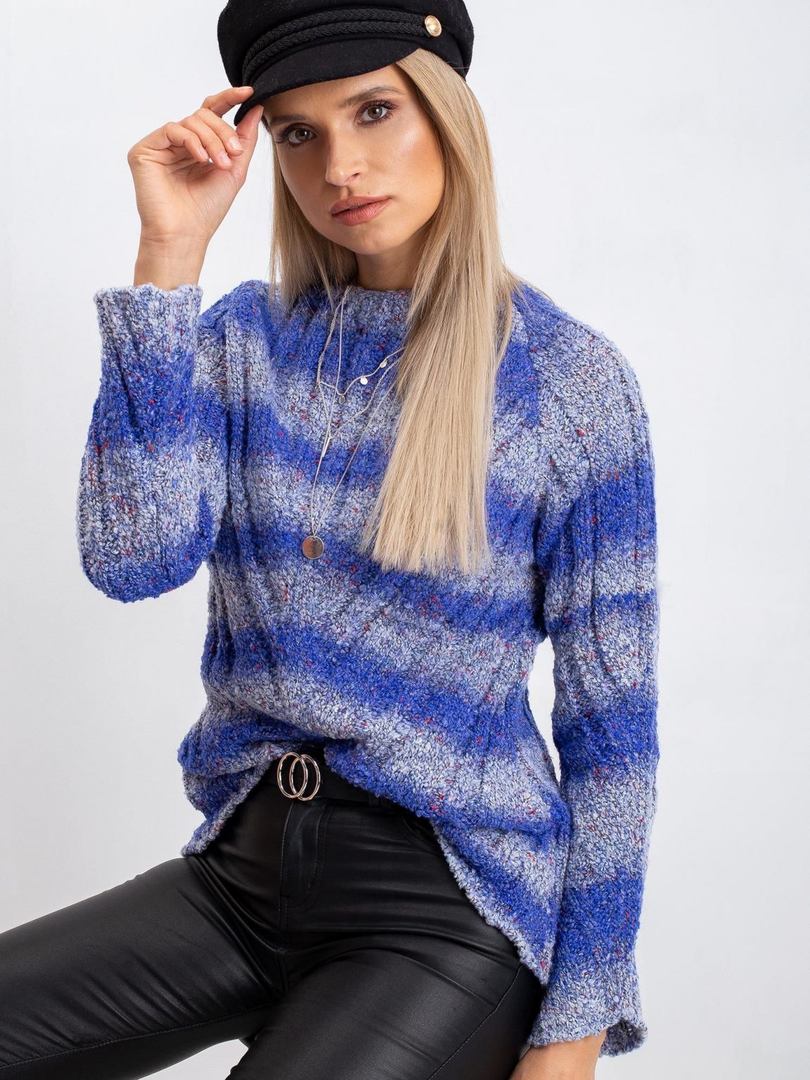 Niebieski sweter Madison