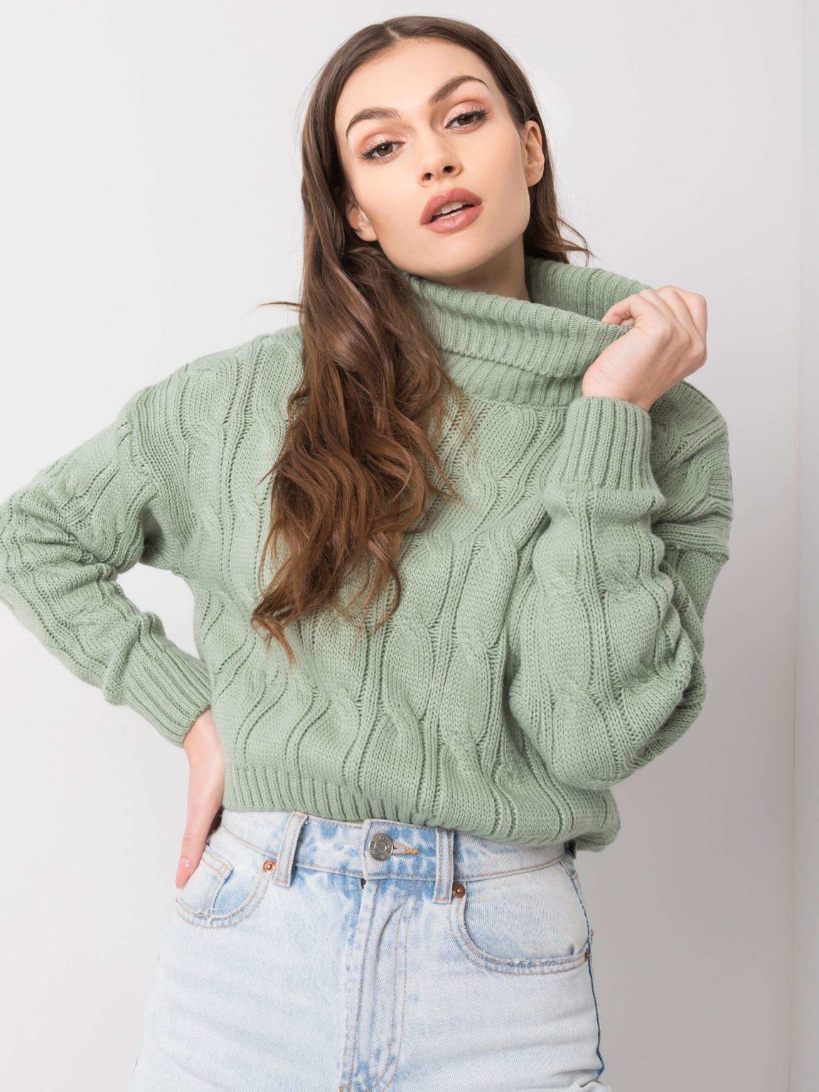 Pistacjowy sweter Augusta