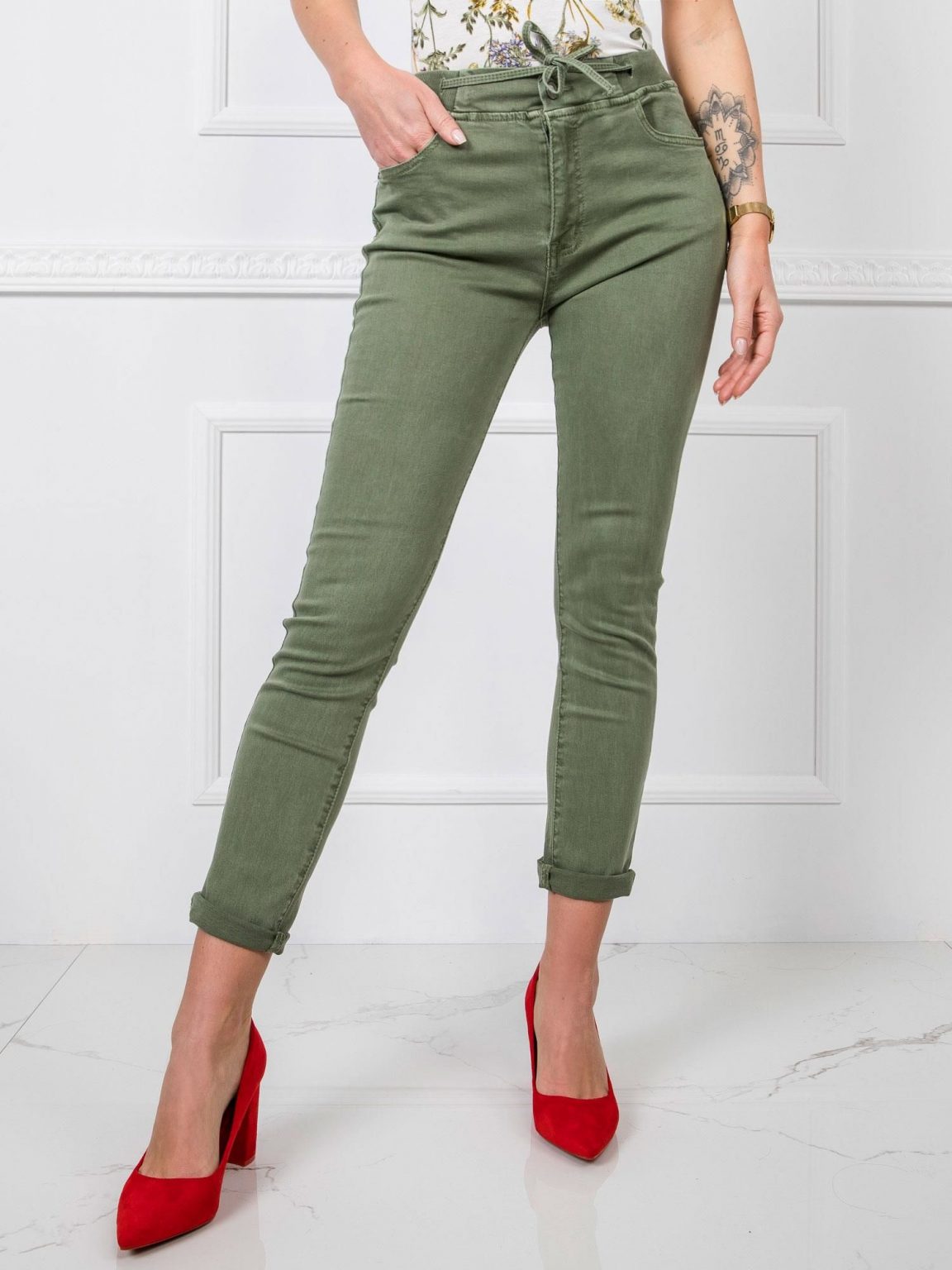 Zielone spodnie jeansowe Milva