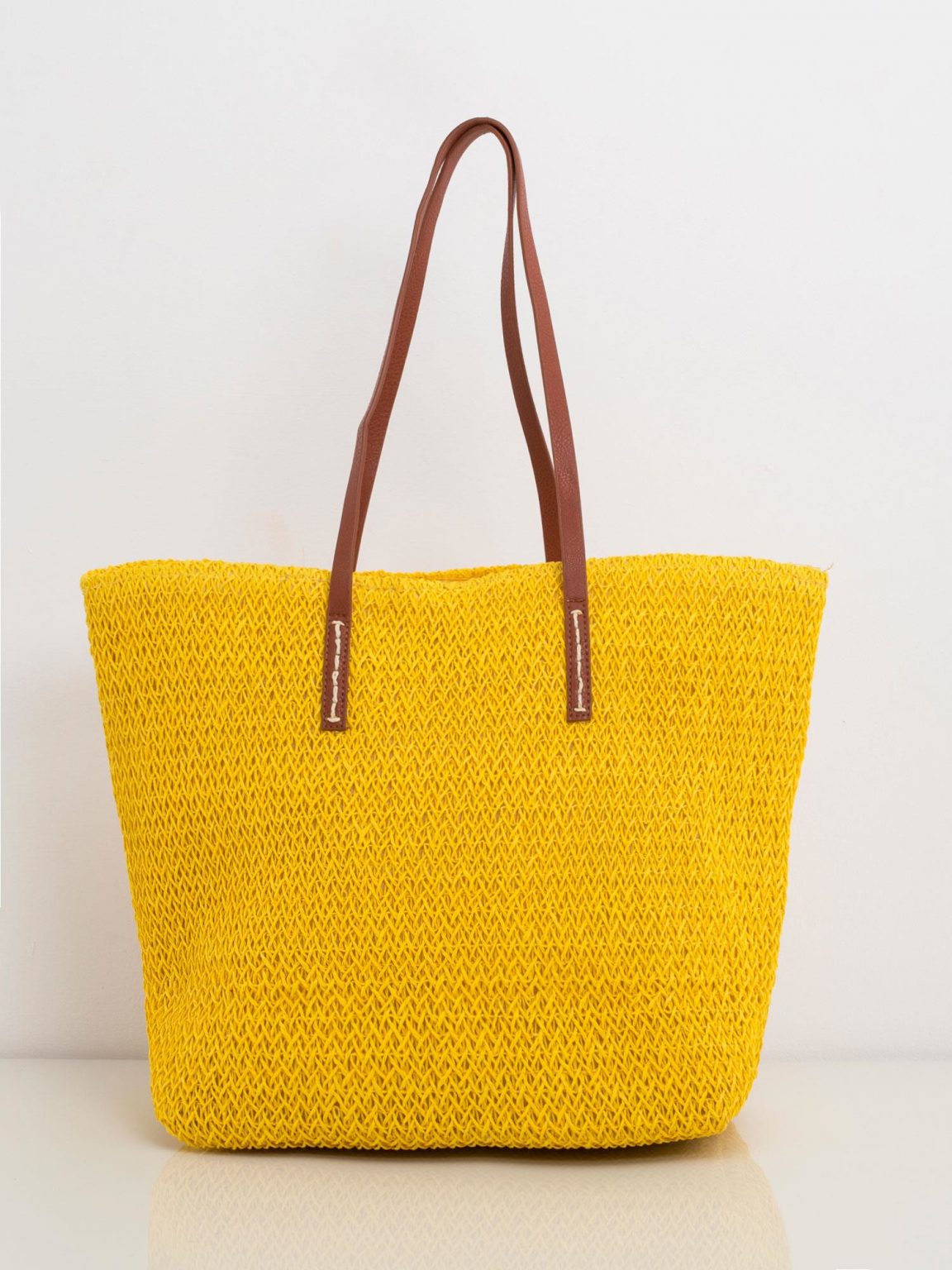 Żółta pleciona torba shopper