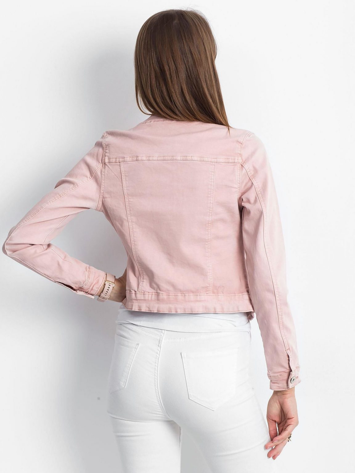 Różowa jeansowa kurtka z aplikacją