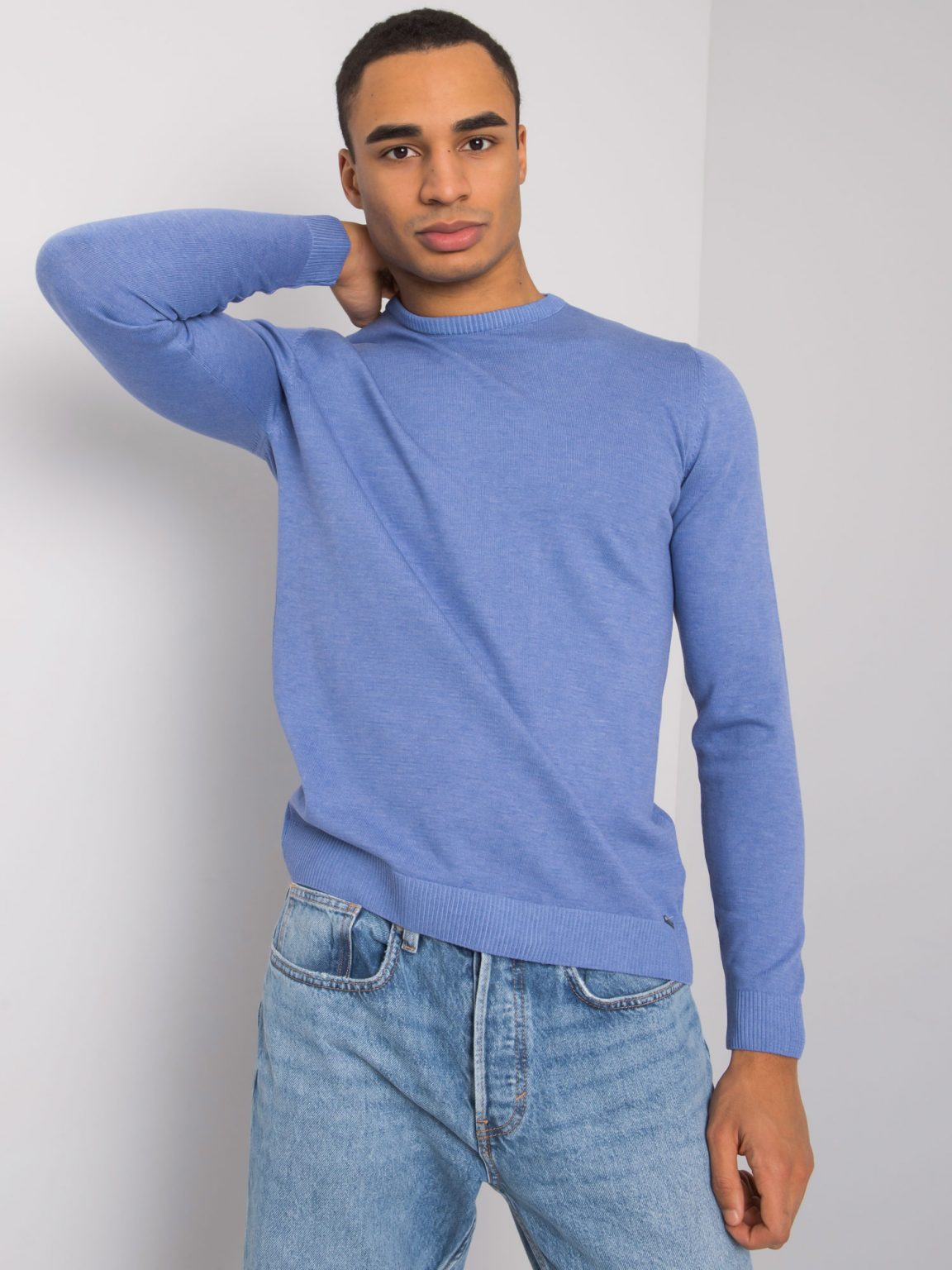 Niebieski melanżowy sweter męski z okrągłym dekoltem Duke LIWALI