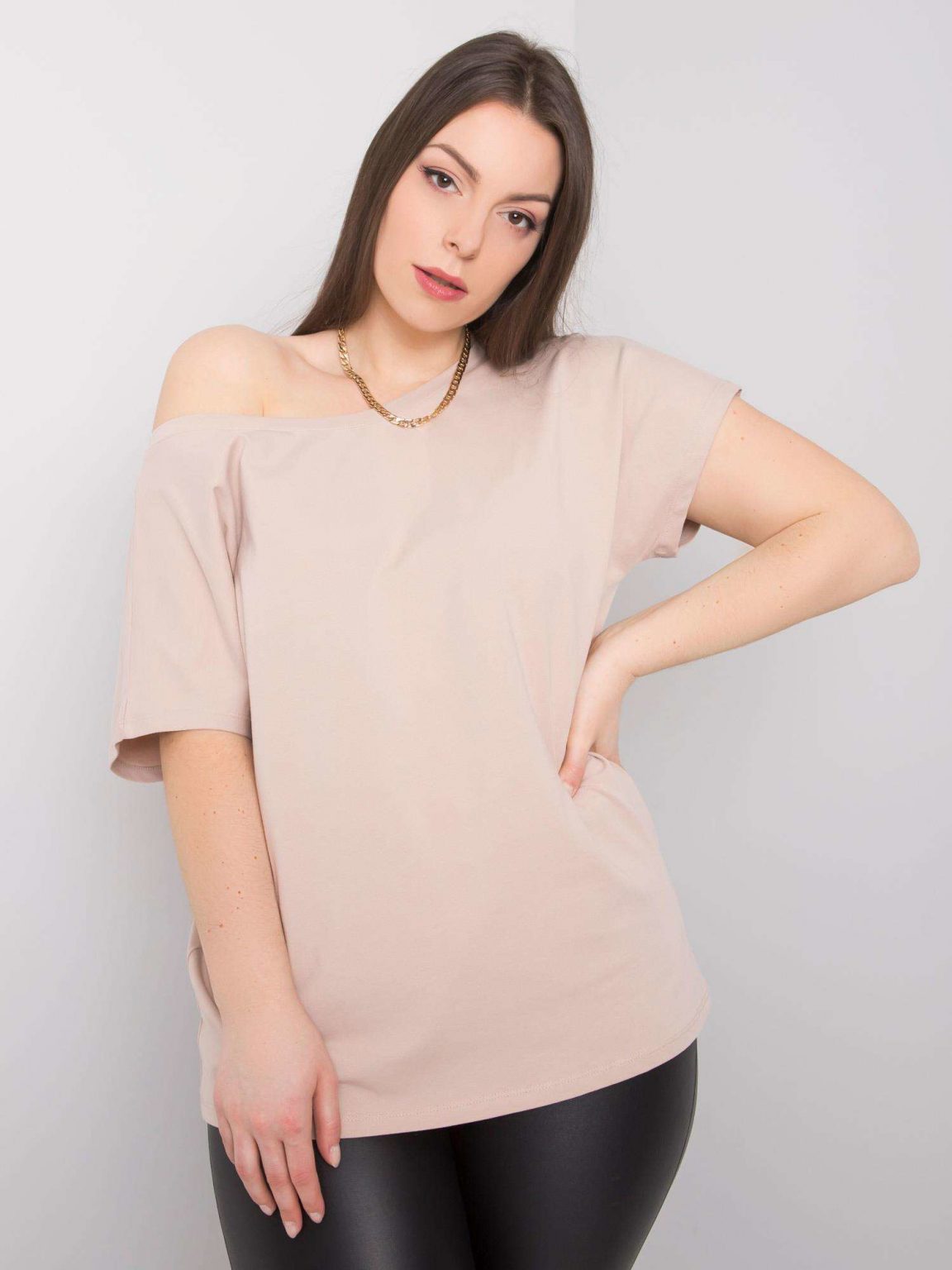 Beżowy t-shirt plus size Beverly