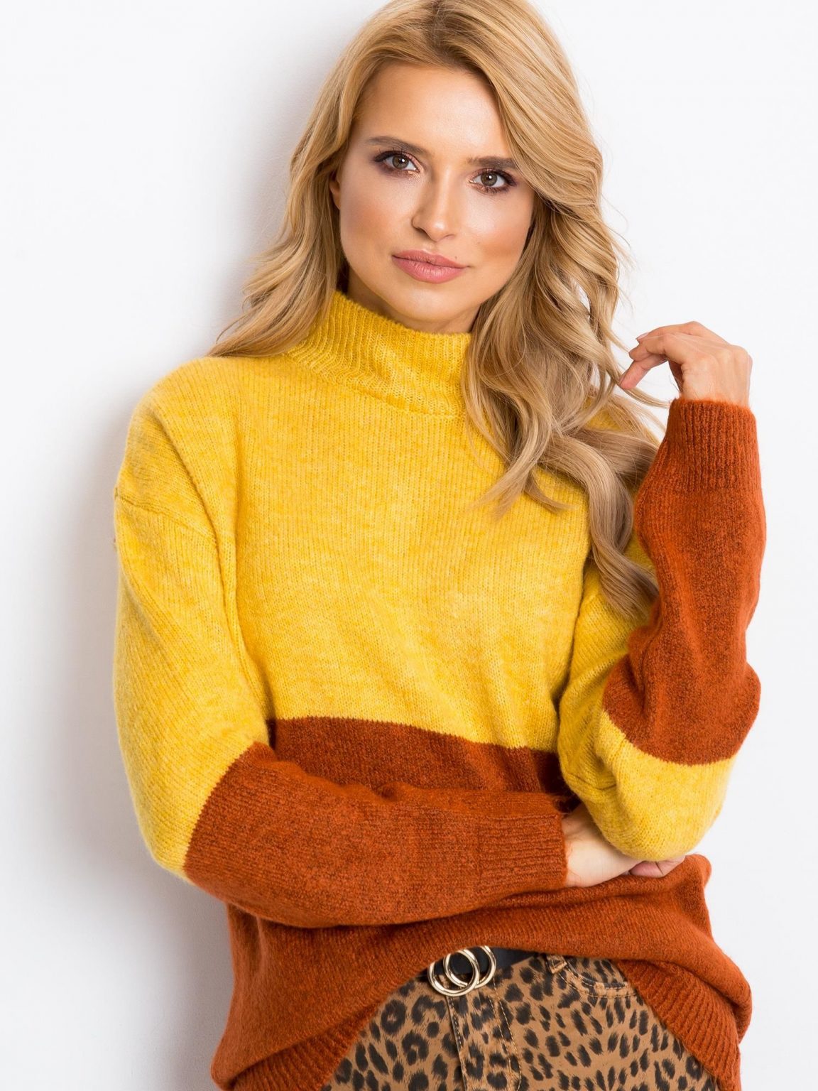 Żółty sweter Taylor