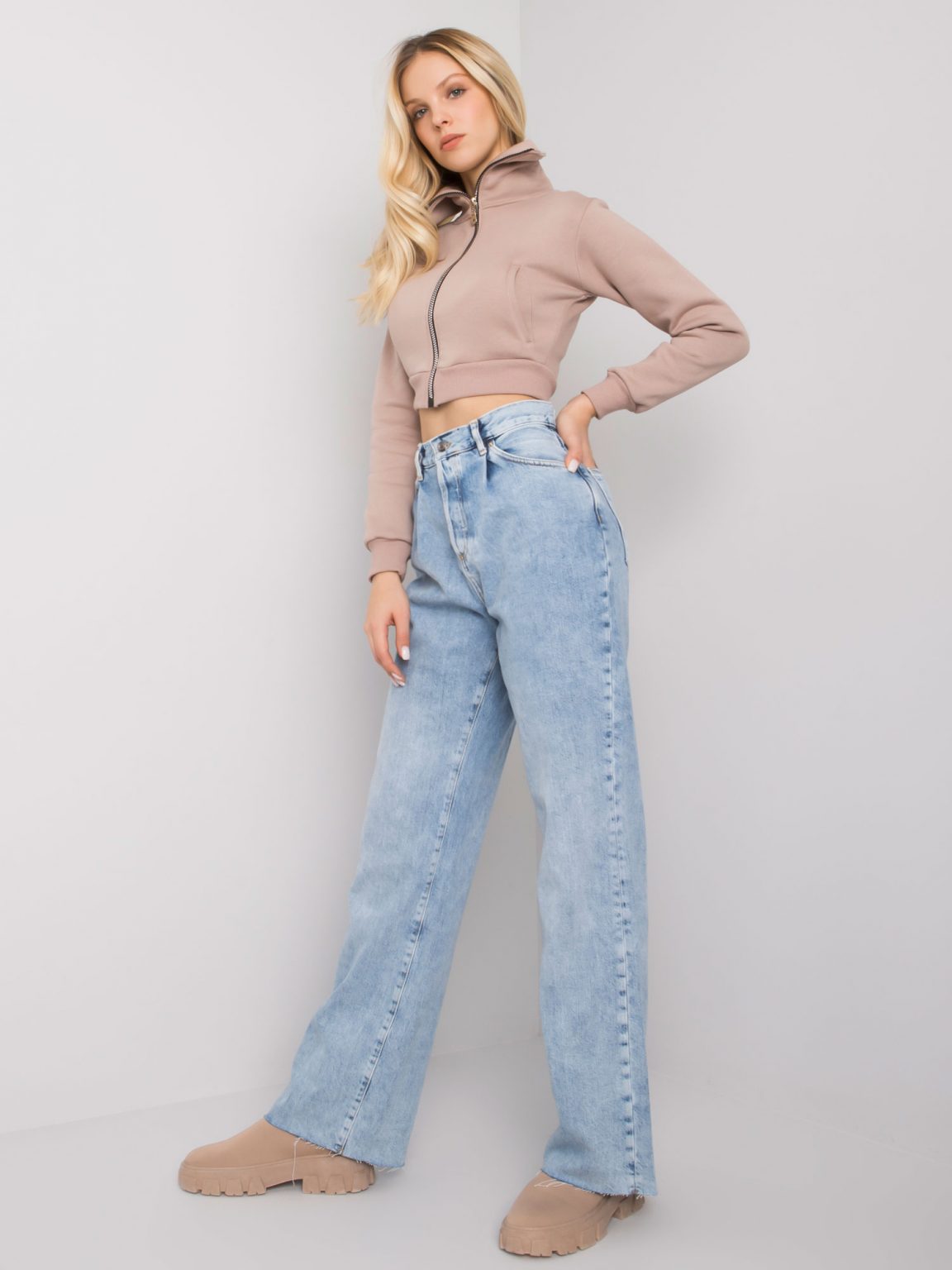 Jasnoniebieskie proste spodnie jeansowe Caroline RUE PARIS