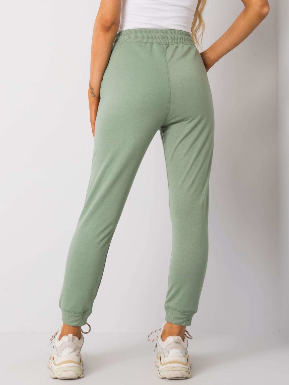 Zielone spodnie dresowe damskie Shaila