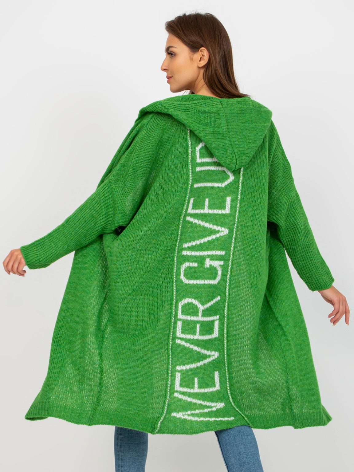 Hurtownia Zielony długi kardigan z napisem na plecach OCH BELLA