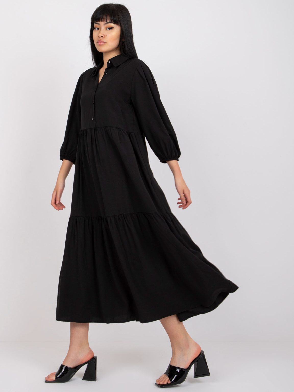 Hurtownia Czarna rozkloszowana sukienka z falbaną bawełniana RUE PARIS