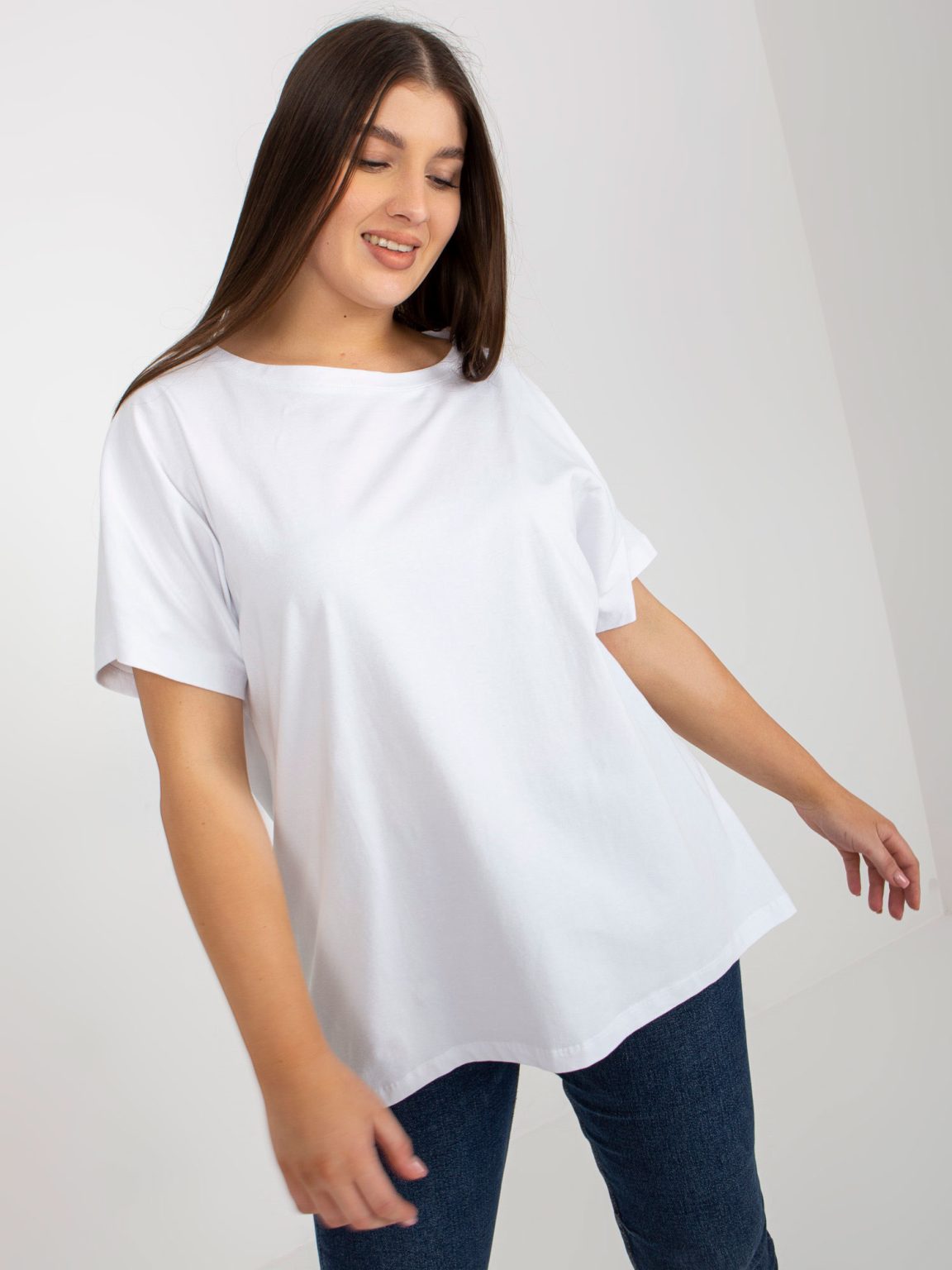 Hurtownia Biały gładki t-shirt damski plus size basic