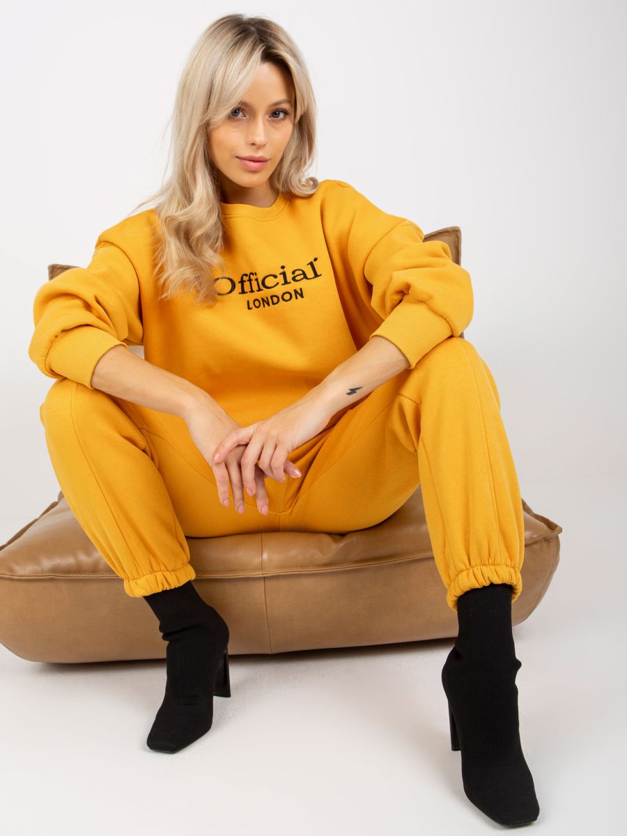 Hurtownia Ciemnożółty damski komplet dresowy z bluzą oversize