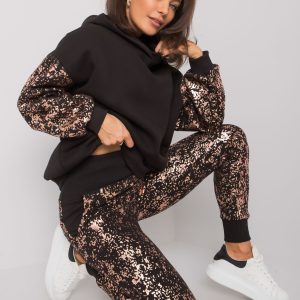 Großhandel Schwarzes Jogging-Set mit Belize-Prints