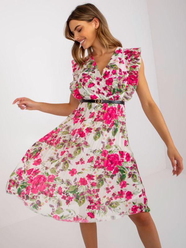 Großhandel Ecru-rosa Kleid mit plissiertem Blumenmuster