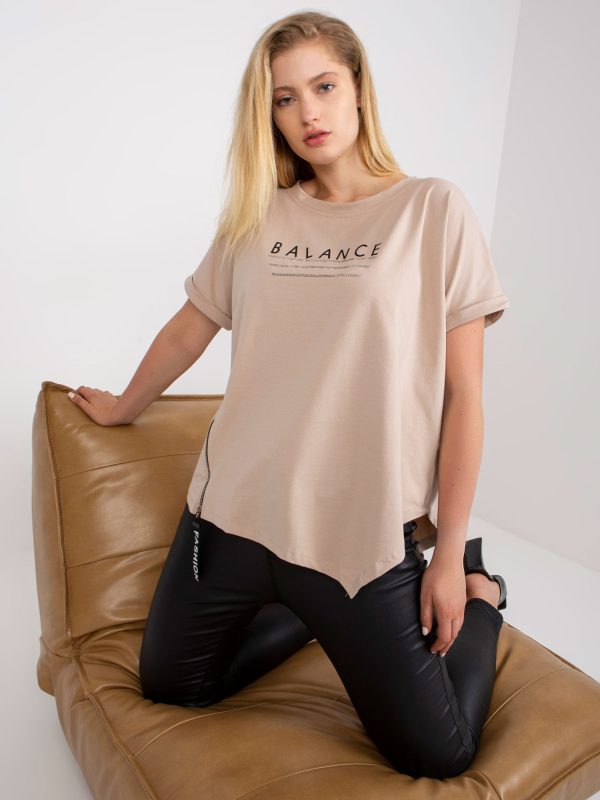 Großhandel Beiges Plus Size T-Shirt mit Aufschrift und Applikation