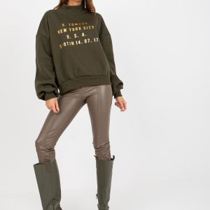 Großhandel Khakifarbenes Sweatshirt mit Print und Rollkragen