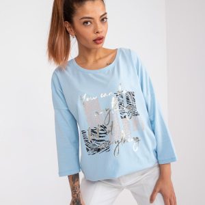 Großhandel Hellblaue Baumwollbluse mit Angela-Print