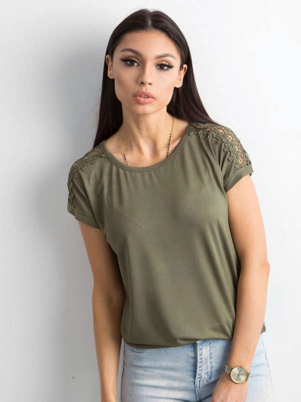 Khaki t-shirt with lace on sleeves