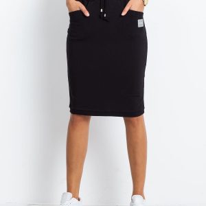 Black Skirt Features