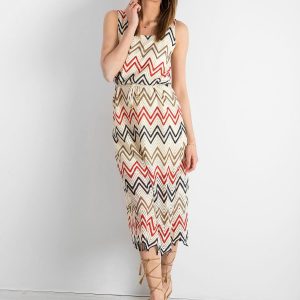 Ecru-red long dress with patterns