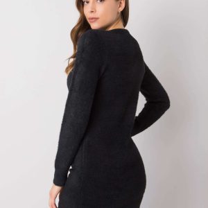 Emilian's black long sweater