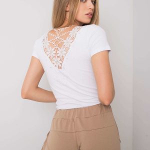 White blouse with decorative neckline at the back Haizea OCH BELLA