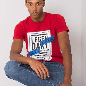 Dark red T-shirt with Merrick print