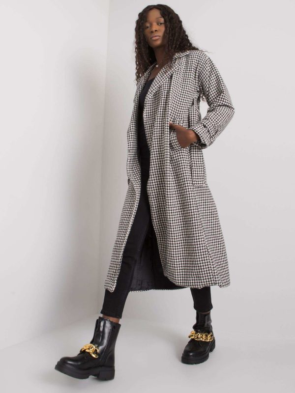 White and black coat with Saavi stripe