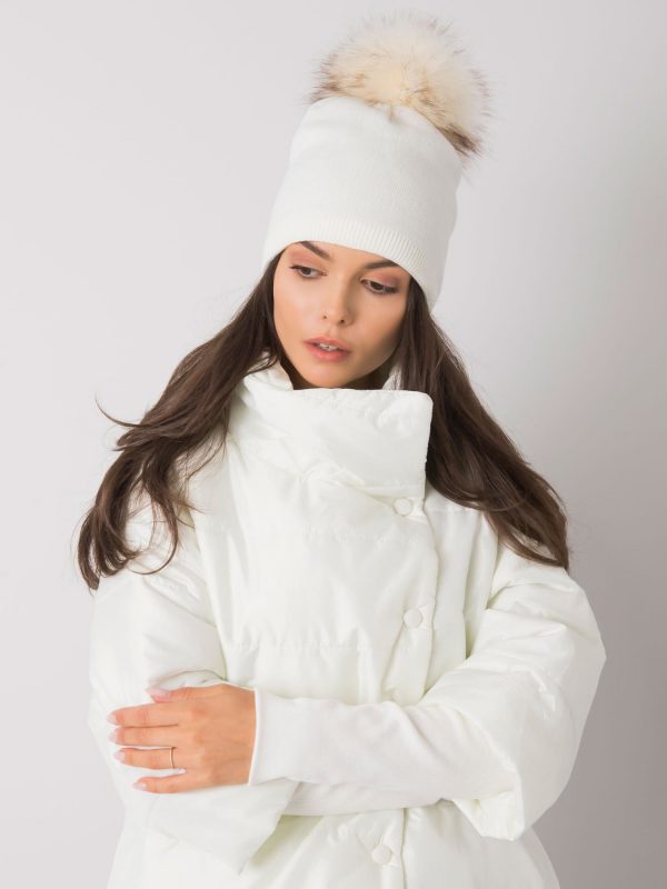 White Insulated Women's Hat with Tassel