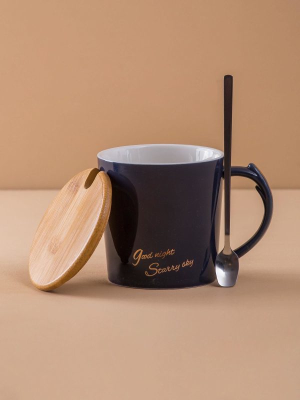 Navy blue mug with print