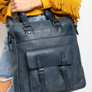 Navy blue bag with pocket