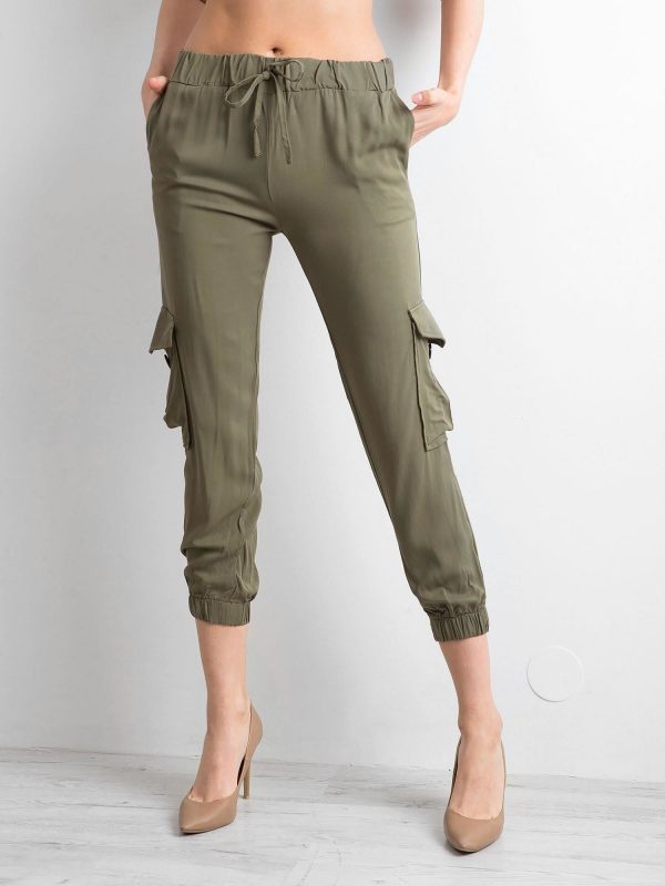 Khaki pants with pockets and binding