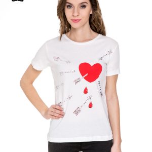 White T-shirt with broken heart print