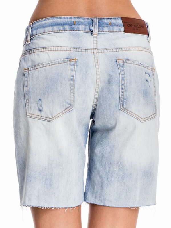 Blue denim shorts a'la bermuda