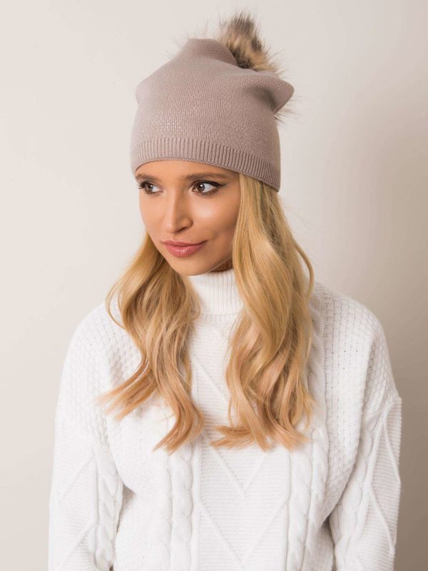 Dark beige winter hat RUE PARIS