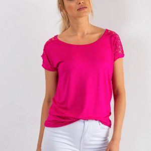 Pink t-shirt with lace on sleeves