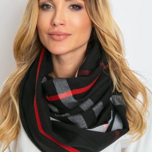 Black scarf with fringes