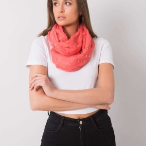 Coral scarf in peas