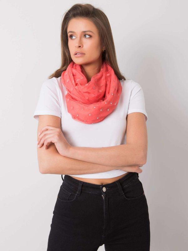 Coral scarf in peas